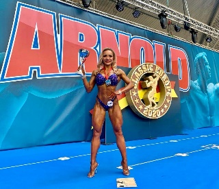 Dagmara Dominiczak na zawodach Arnold Classic